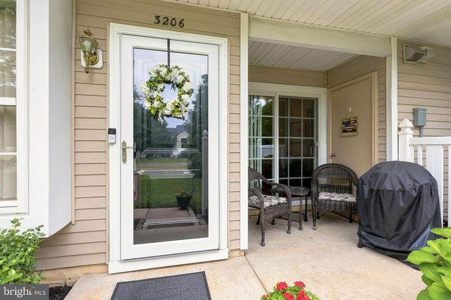 3206 SAXONY DR, Mount Laurel, NJ 08054