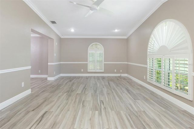 1183 35TH AVENUE NE, St Petersburg, FL 33704