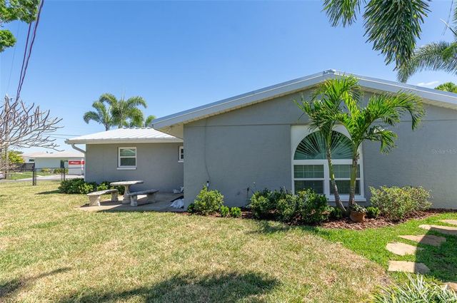 1183 35TH AVENUE NE, St Petersburg, FL 33704