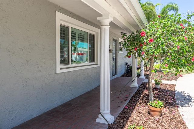 1183 35TH AVENUE NE, St Petersburg, FL 33704