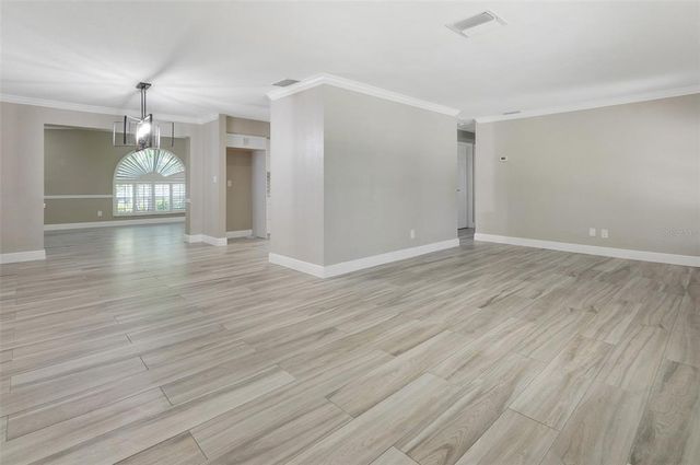 1183 35TH AVENUE NE, St Petersburg, FL 33704