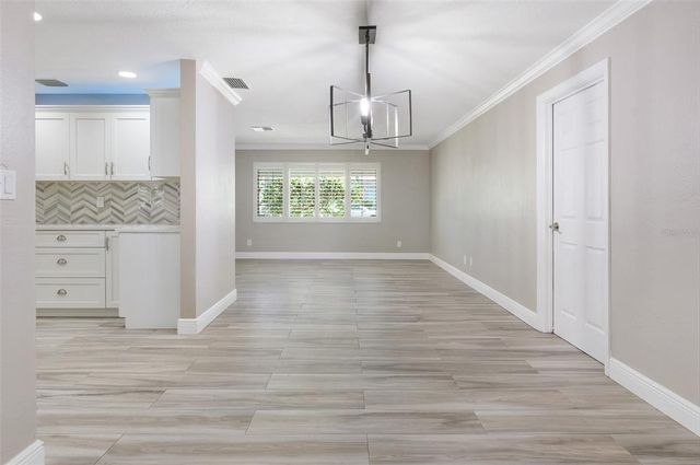 1183 35TH AVENUE NE, St Petersburg, FL 33704