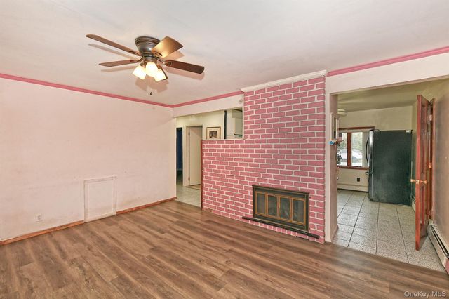 24 Cloister Lane, Hicksville, NY 11801