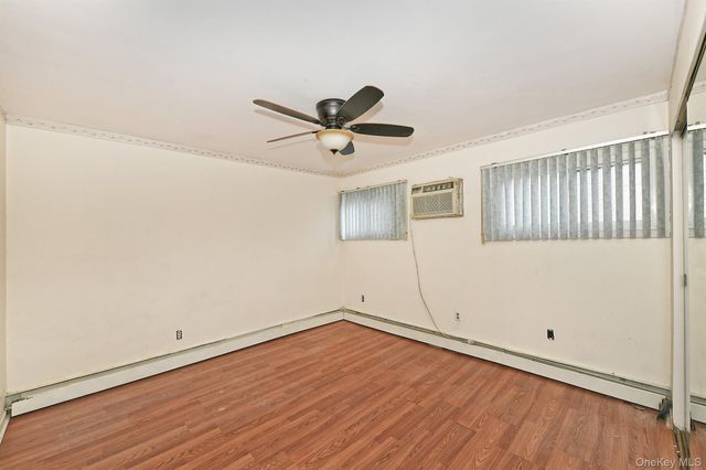 24 Cloister Lane, Hicksville, NY 11801