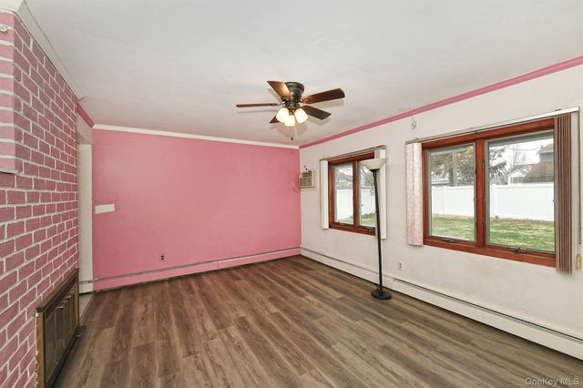 24 Cloister Lane, Hicksville, NY 11801