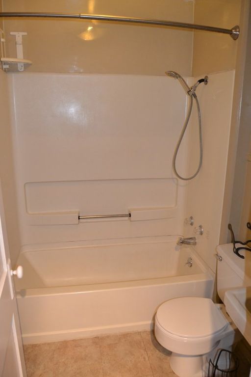 Image 2 of property listing at 1725 W Ave M, San Angelo, TX 76903