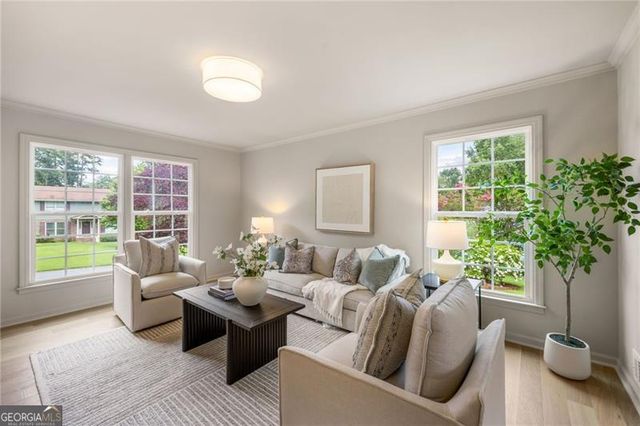 194 Pioneer Trail, Marietta, GA 30068