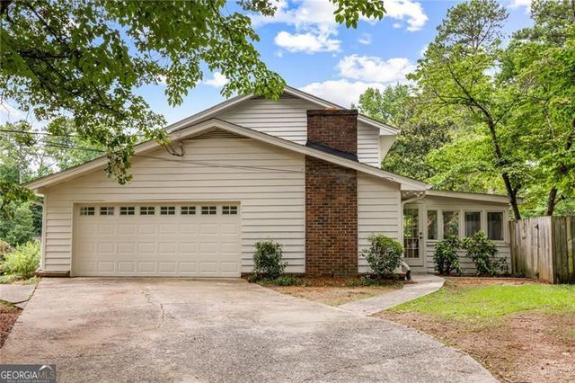 194 Pioneer Trail, Marietta, GA 30068