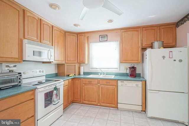 110 HADDON AVE, West Berlin, NJ 08091