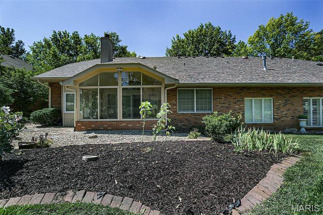 3 Pine Hollow Court, Edwardsville, IL 62025