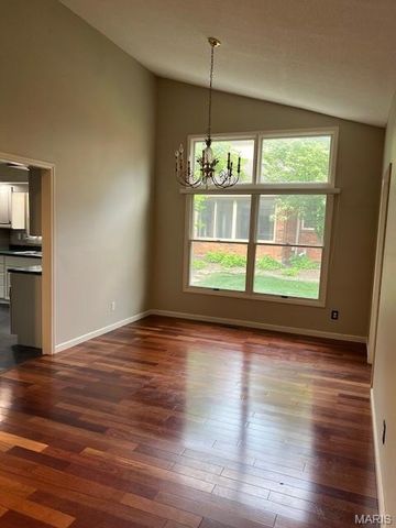 3 Pine Hollow Court, Edwardsville, IL 62025
