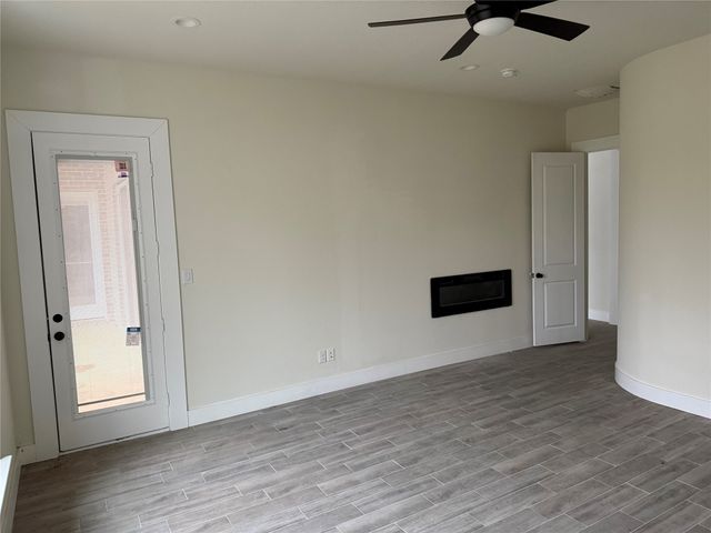 1108 Periwinkle Court, Grand Prairie, TX 75104