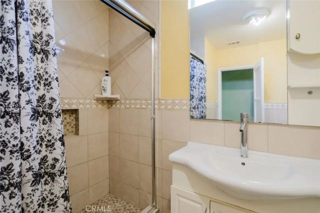 11338 Dronfield Avenue, Pacoima, CA 91331