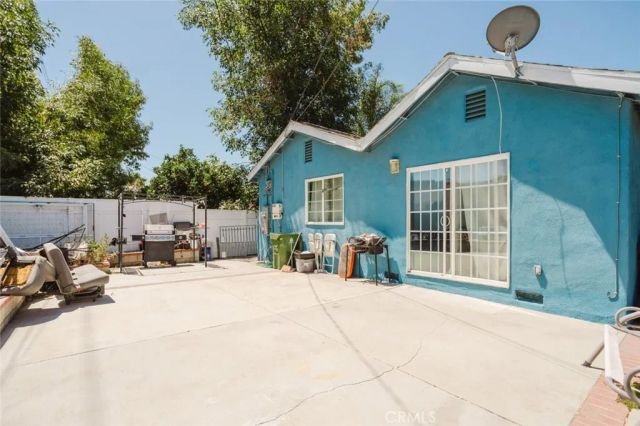 11338 Dronfield Avenue, Pacoima, CA 91331