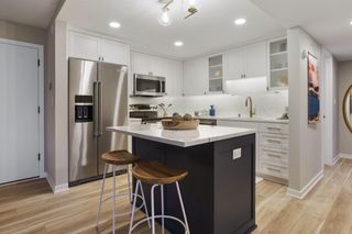 4075 W 51st Street 302, Edina, MN 55424