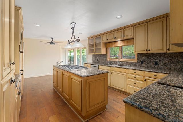 6858 Las Colinas, Rancho Santa Fe, CA 92067