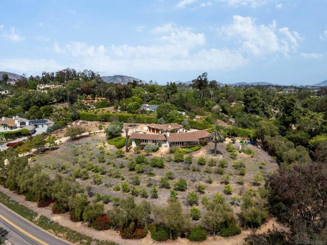 6858 Las Colinas, Rancho Santa Fe, CA 92067