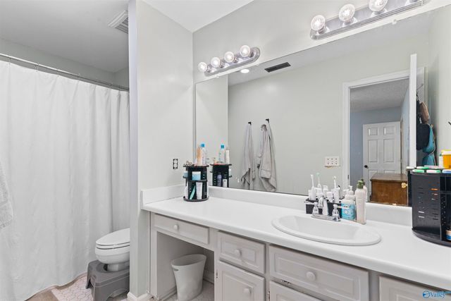116 Hollington Drive, Huntsville, AL 35811
