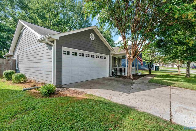 116 Hollington Drive, Huntsville, AL 35811