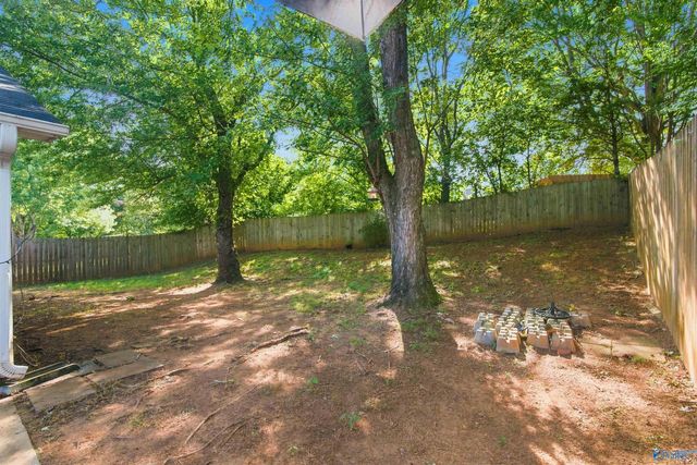 116 Hollington Drive, Huntsville, AL 35811