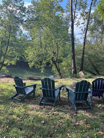 204 Hiawassee River Road, Murphy, NC 28906