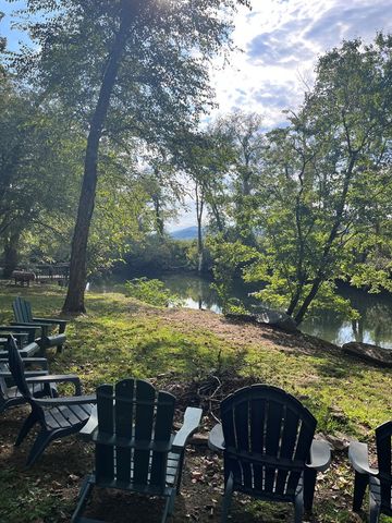 204 Hiawassee River Road, Murphy, NC 28906