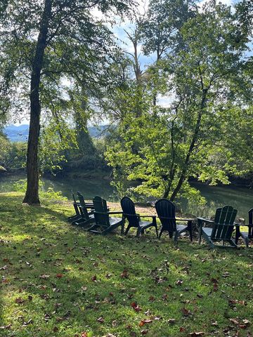 204 Hiawassee River Road, Murphy, NC 28906