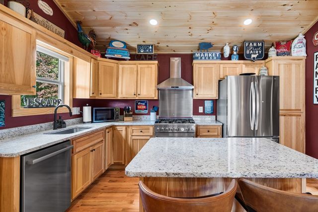 84 Lazy Creek Lane, Murphy, NC 28906