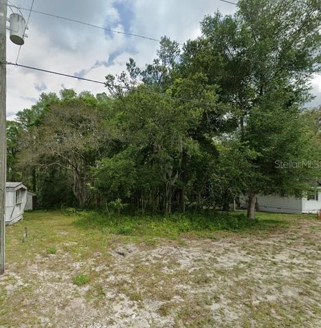 9130 LAKE DRIVE, New Port Richey, FL 34654