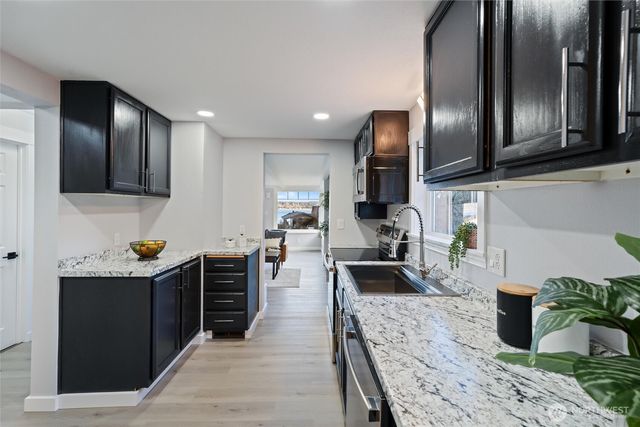 6937 Chico Way NW, Bremerton, WA 98312