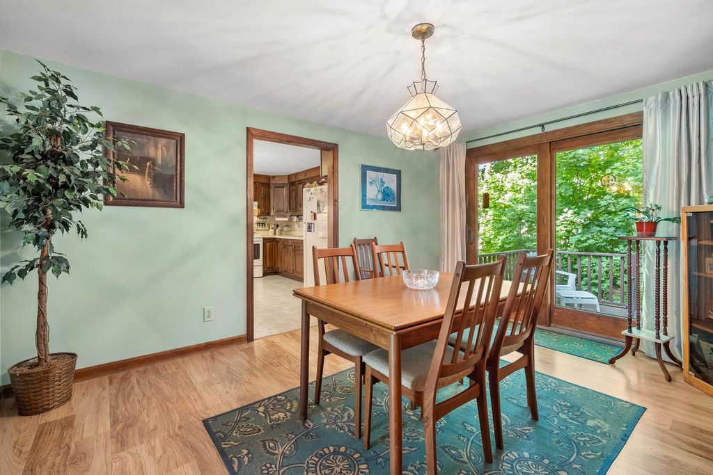 Image 12 of property listing at 2 Noel Street, Hampton, NH 03842