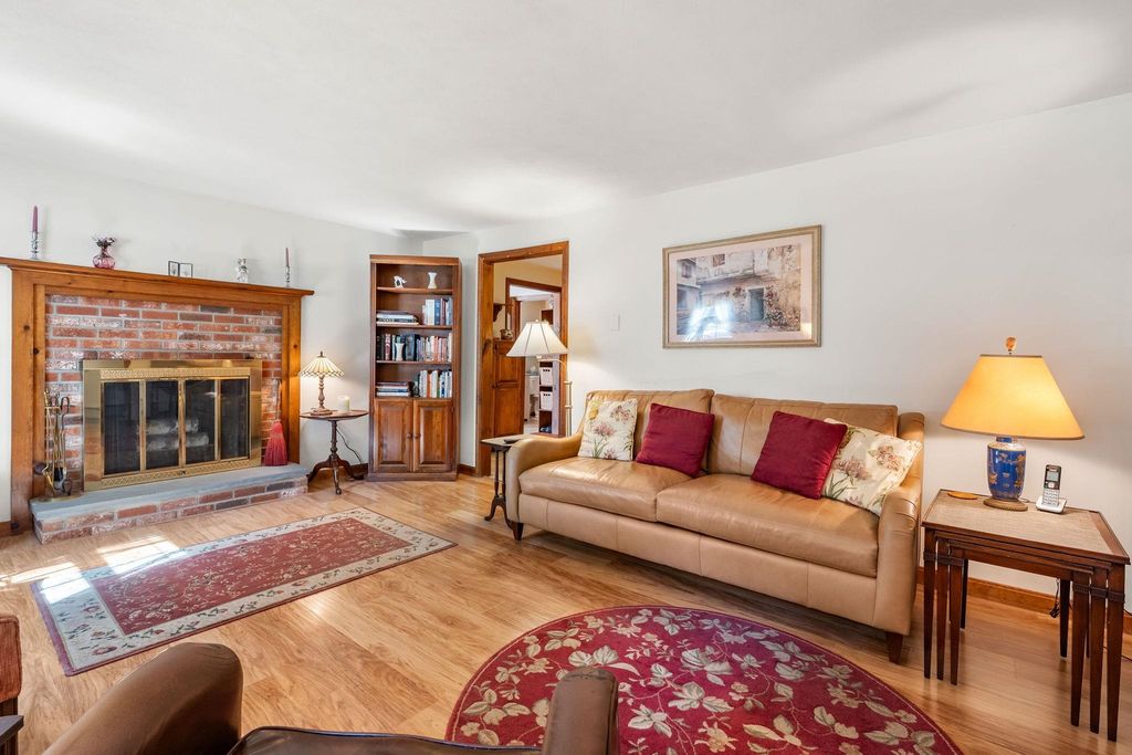 Image 9 of property listing at 2 Noel Street, Hampton, NH 03842