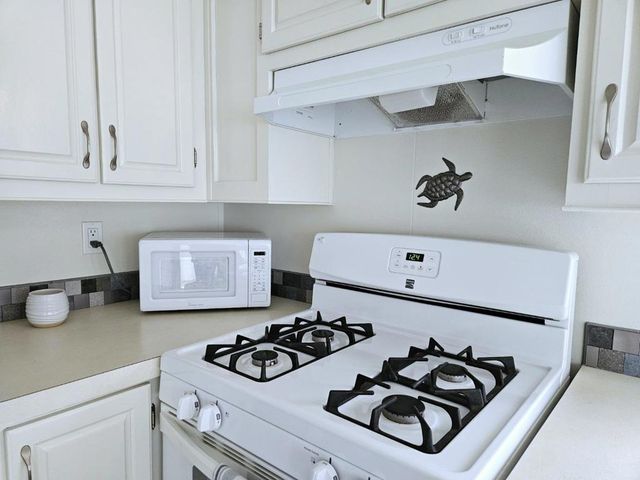 170 West Cliff Drive, Santa Cruz, CA 95060
