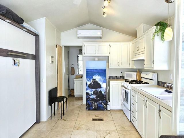 170 West Cliff Drive, Santa Cruz, CA 95060