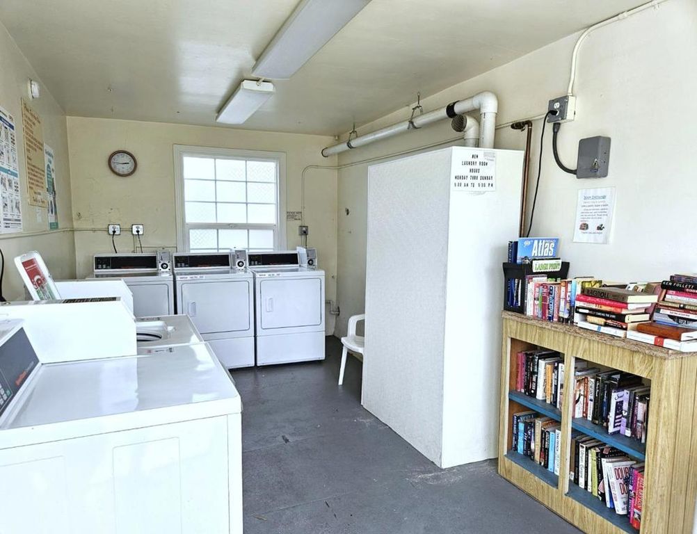 Image 17 of property listing at 170 West Cliff Drive, Santa Cruz, CA 95060