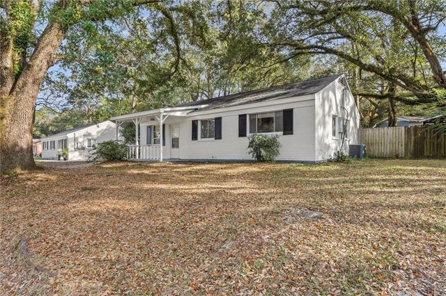 4017 Meadow Wood Curve, Mobile, AL 36609