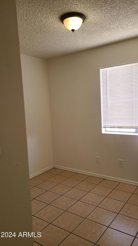 6111 W Cambridge Avenue, Phoenix, AZ 85035