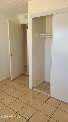 6111 W Cambridge Avenue, Phoenix, AZ 85035