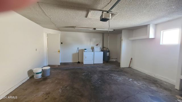 6111 W Cambridge Avenue, Phoenix, AZ 85035