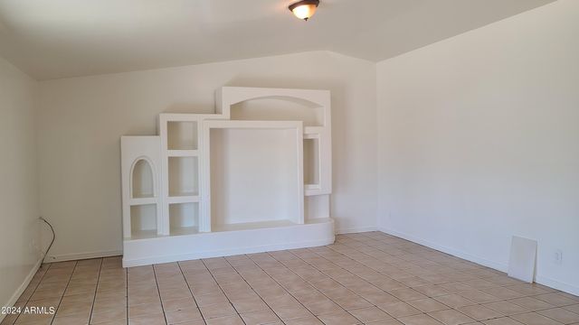 6111 W Cambridge Avenue, Phoenix, AZ 85035