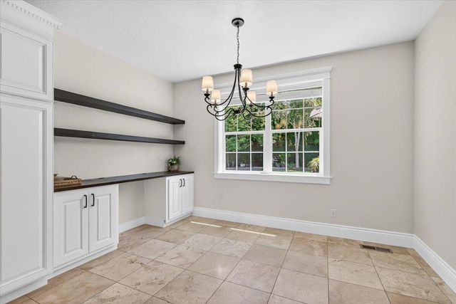 4573 Wolf Run Drive, Medford, OR 97504