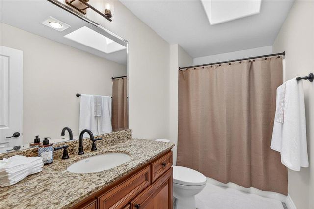 4573 Wolf Run Drive, Medford, OR 97504