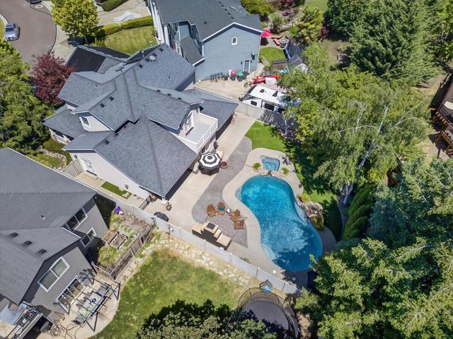 4573 Wolf Run Drive, Medford, OR 97504
