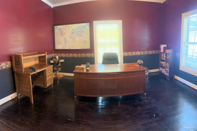 77 Hill St, Atmore, AL 36502