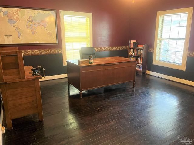 77 Hill St, Atmore, AL 36502