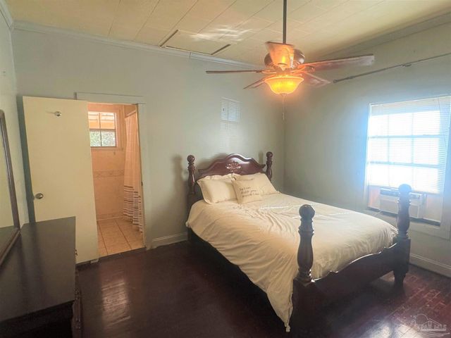 77 Hill St, Atmore, AL 36502