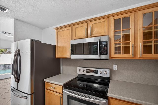 13270 SW 99th St, Miami, FL 33186