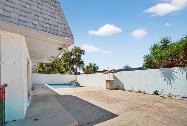 13270 SW 99th St, Miami, FL 33186