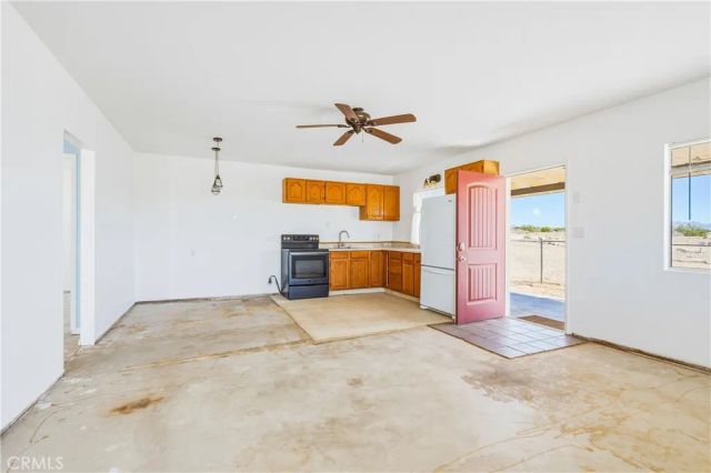 5828 Steeg, 29 Palms, CA 92277