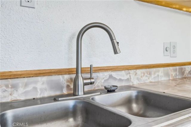 5828 Steeg, 29 Palms, CA 92277